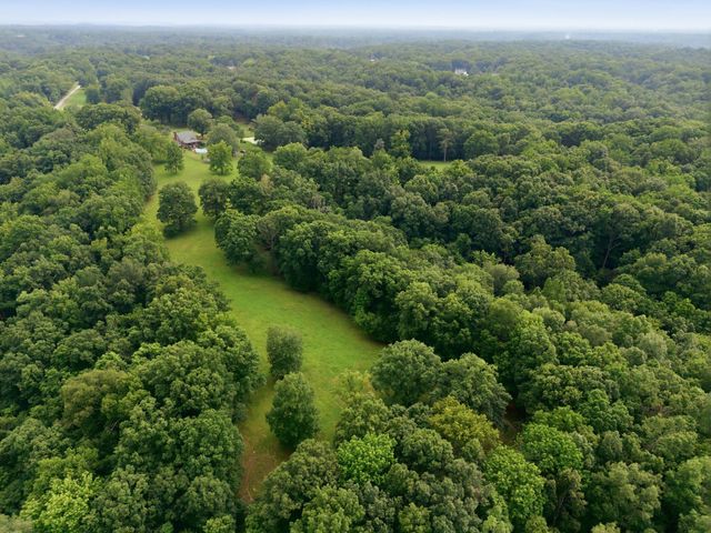 1376 Dividing Ridge Rd, Goodlettsville, TN 37072