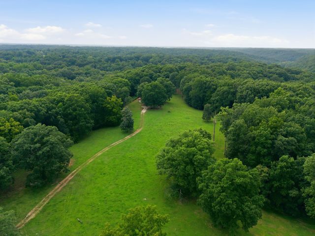 1376 Dividing Ridge Rd, Goodlettsville, TN 37072