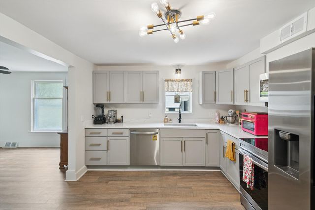 217 S Marshall Avenue, Marshall, MI 49068