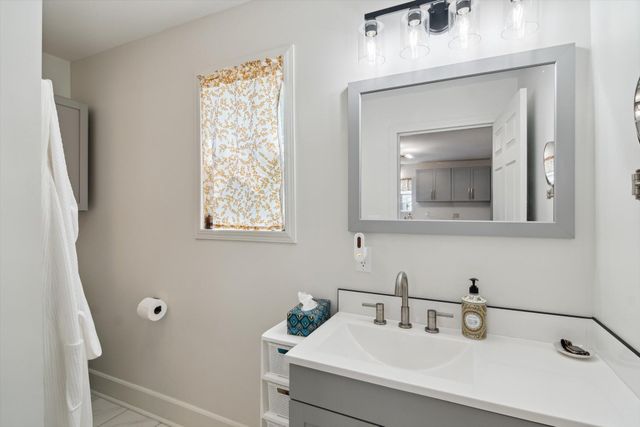 217 S Marshall Avenue, Marshall, MI 49068