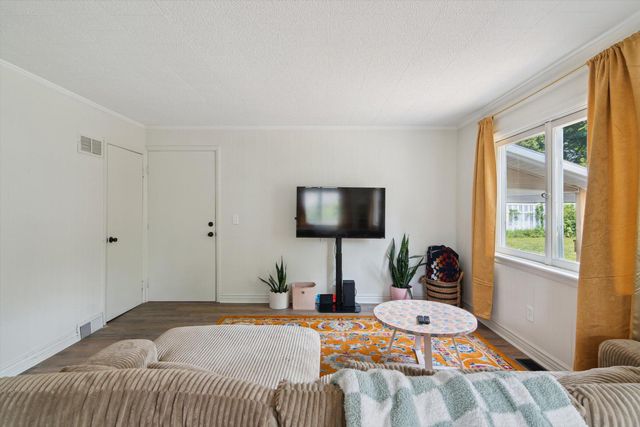 217 S Marshall Avenue, Marshall, MI 49068