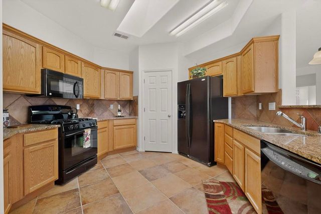 501 5th Street NE, Rio Rancho, NM 87124