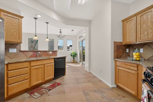 501 5th Street NE, Rio Rancho, NM 87124