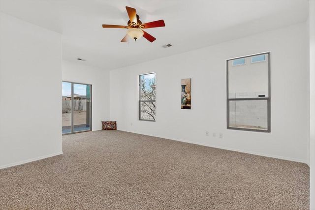 501 5th Street NE, Rio Rancho, NM 87124