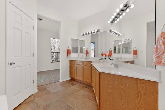 501 5th Street NE, Rio Rancho, NM 87124