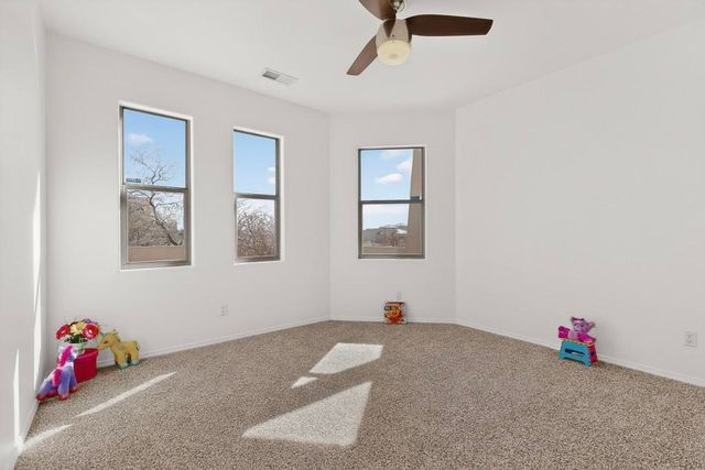 501 5th Street NE, Rio Rancho, NM 87124