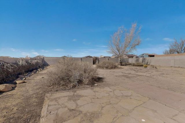 501 5th Street NE, Rio Rancho, NM 87124