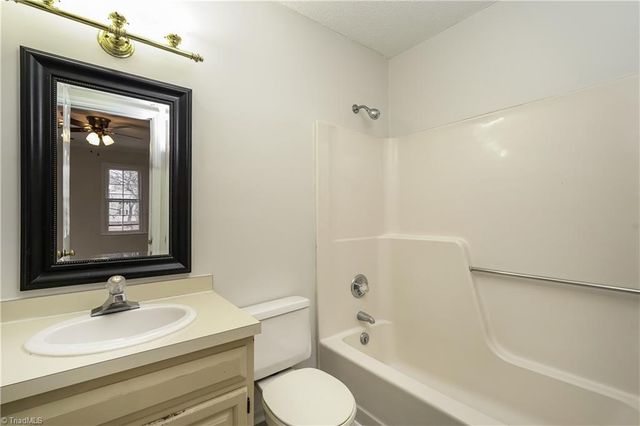 3727 Greenes Crossing, Greensboro, NC 27410