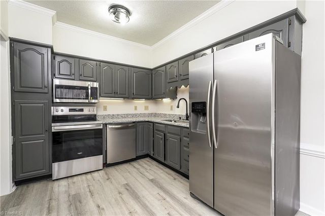 3727 Greenes Crossing, Greensboro, NC 27410