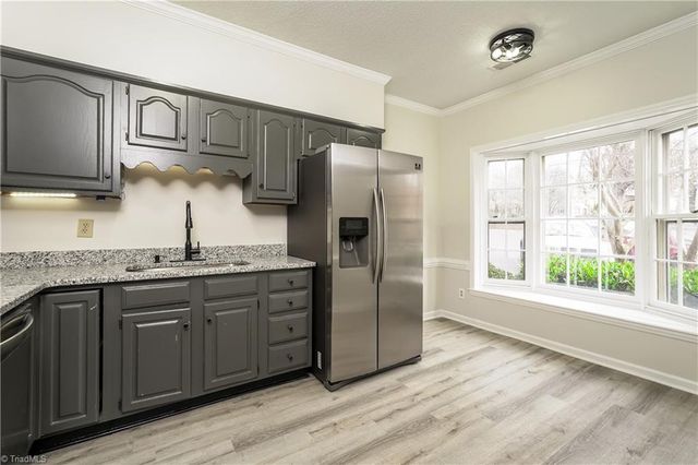 3727 Greenes Crossing, Greensboro, NC 27410