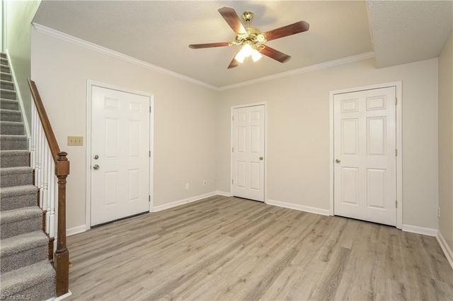 3727 Greenes Crossing, Greensboro, NC 27410