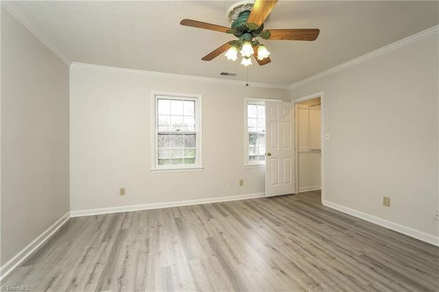 3727 Greenes Crossing, Greensboro, NC 27410