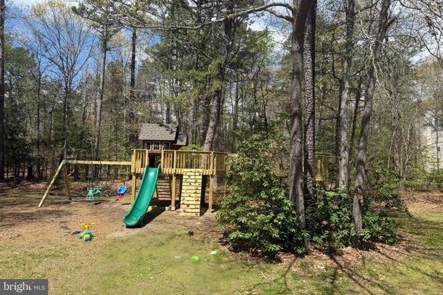 100 CAPTAINS WALK, Egg Harbor Township, NJ 08234