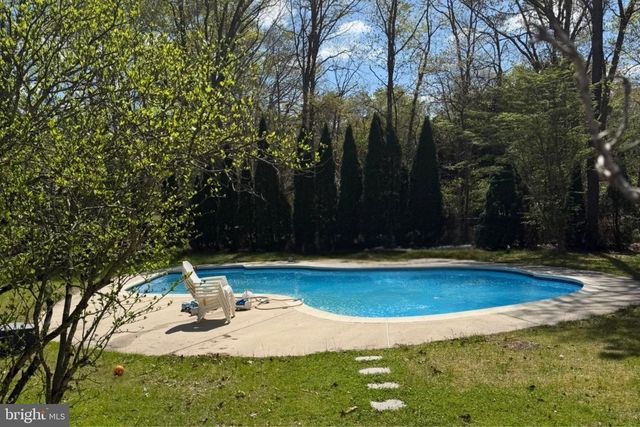 100 CAPTAINS WALK, Egg Harbor Township, NJ 08234