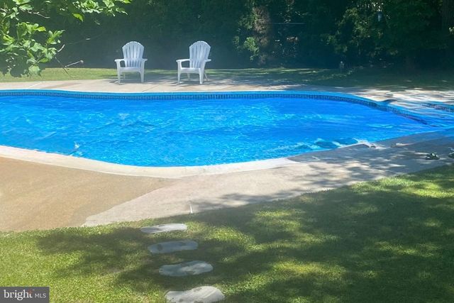 100 CAPTAINS WALK, Egg Harbor Township, NJ 08234