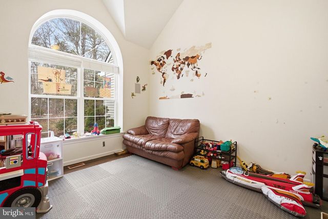 100 CAPTAINS WALK, Egg Harbor Township, NJ 08234