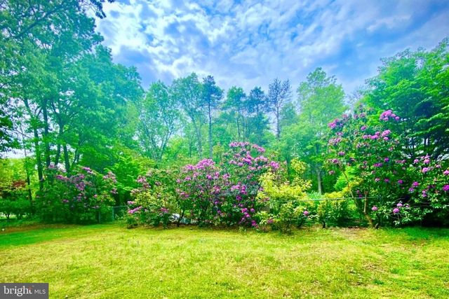 100 CAPTAINS WALK, Egg Harbor Township, NJ 08234