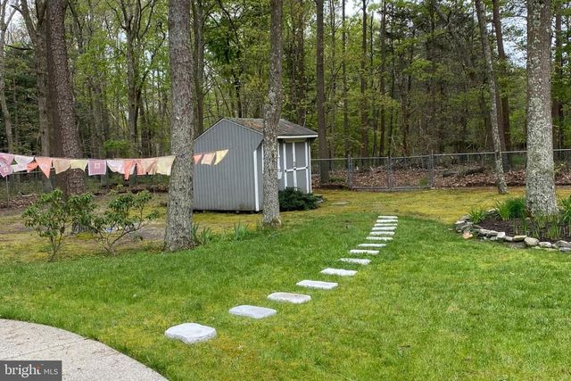 100 CAPTAINS WALK, Egg Harbor Township, NJ 08234