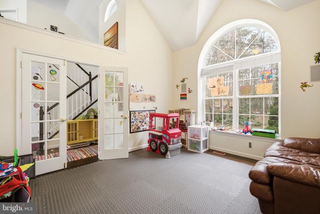 100 CAPTAINS WALK, Egg Harbor Township, NJ 08234