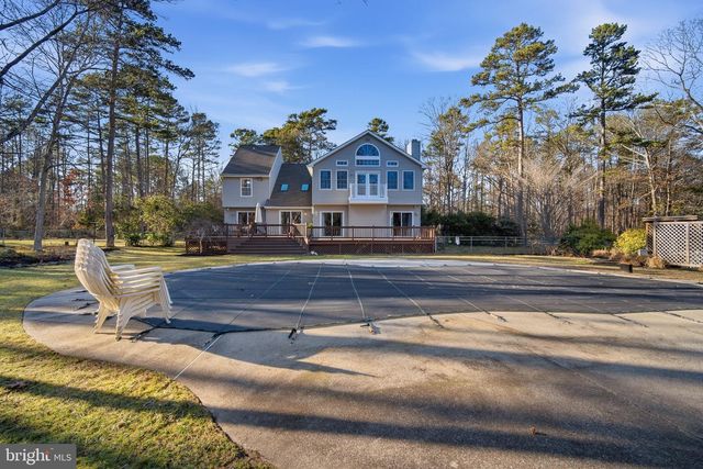 100 CAPTAINS WALK, Egg Harbor Township, NJ 08234