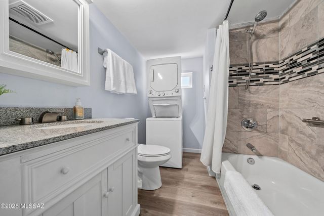 1816 N Pacana Way, Green Valley, AZ 85614