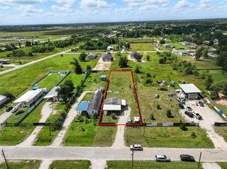 89 County Road 3572, Cleveland, TX 77327