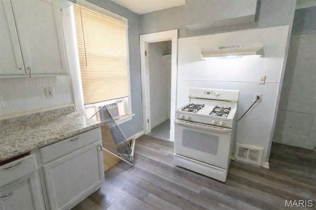 7129 Garesche Avenue, St Louis, MO 63136