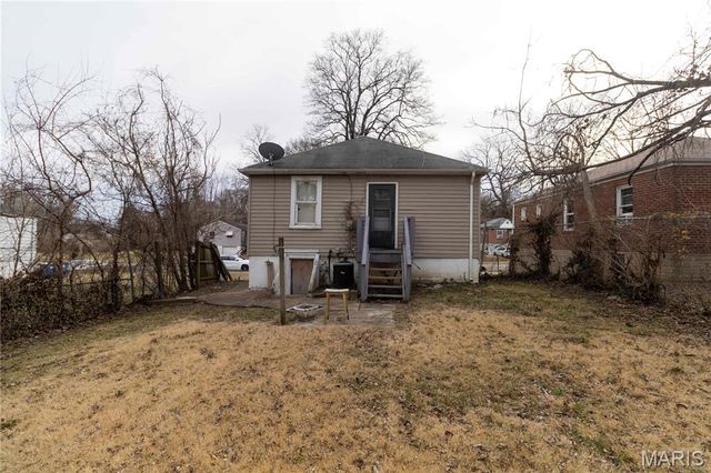 7129 Garesche Avenue, St Louis, MO 63136