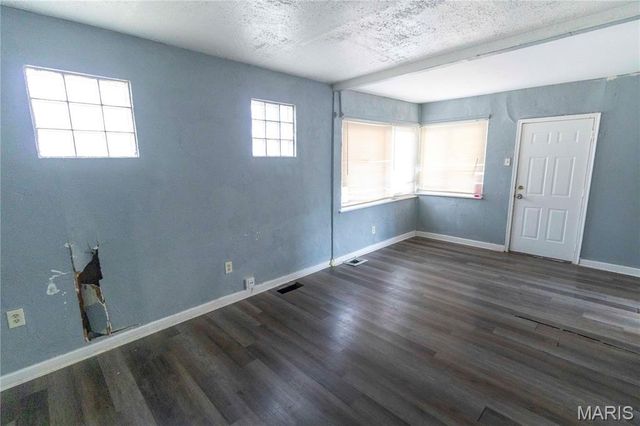 7129 Garesche Avenue, St Louis, MO 63136