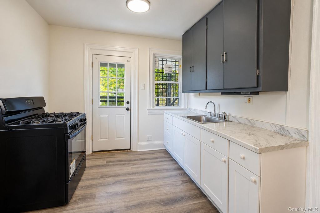 364 Ashford Avenue 1W, Dobbs Ferry, NY 10522