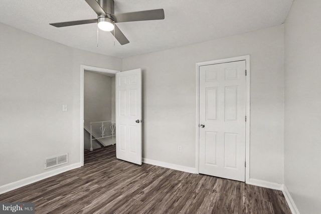 127 BLADEN RD, Baltimore, MD 21221