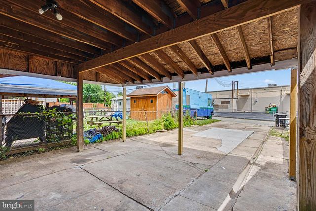 127 BLADEN RD, Baltimore, MD 21221