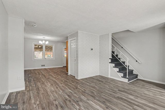 127 BLADEN RD, Baltimore, MD 21221