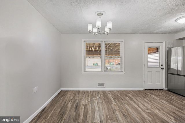 127 BLADEN RD, Baltimore, MD 21221