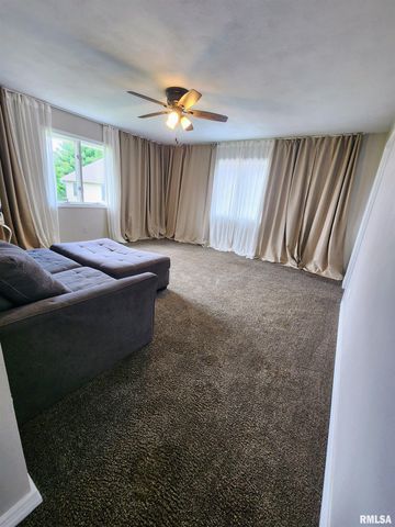 1148 Diebel Road, Washington, IL 61547