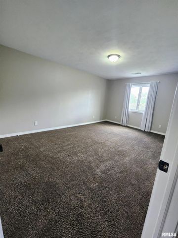 1148 Diebel Road, Washington, IL 61547