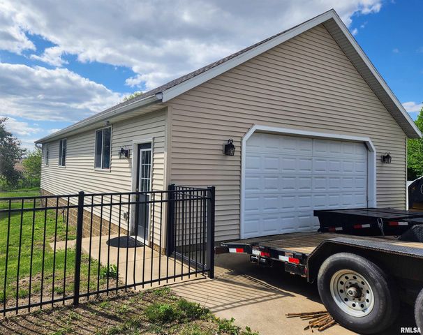 1148 Diebel Road, Washington, IL 61547