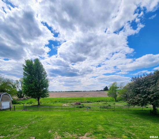 1148 Diebel Road, Washington, IL 61547