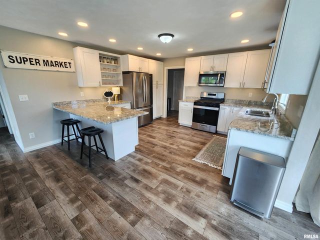1148 Diebel Road, Washington, IL 61547