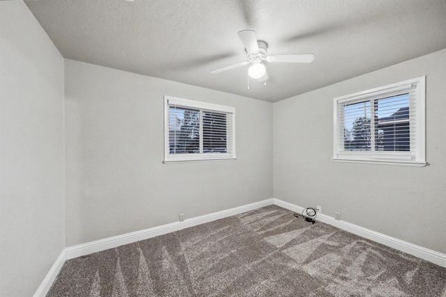 1374 E Gaschen Avenue, Fresno, CA 93725
