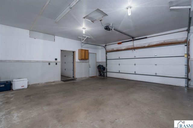 413 Thomas Drive, Eagle Lake, MN 56024