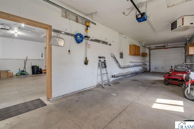 413 Thomas Drive, Eagle Lake, MN 56024