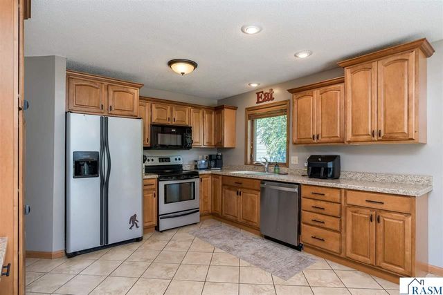 413 Thomas Drive, Eagle Lake, MN 56024