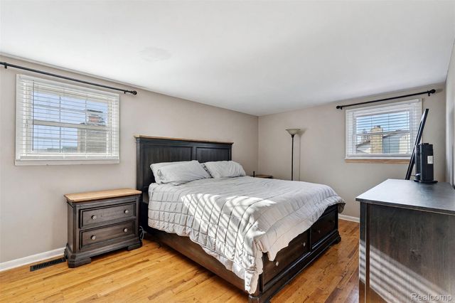 24198 COLONIAL Drive, Woodhaven, MI 48183