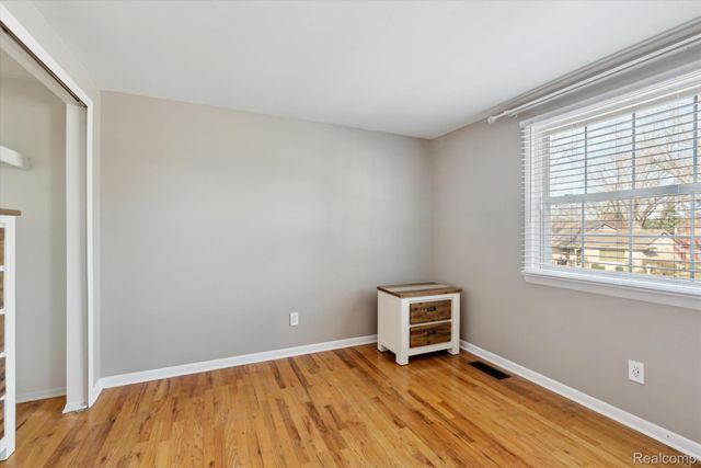 24198 COLONIAL Drive, Woodhaven, MI 48183