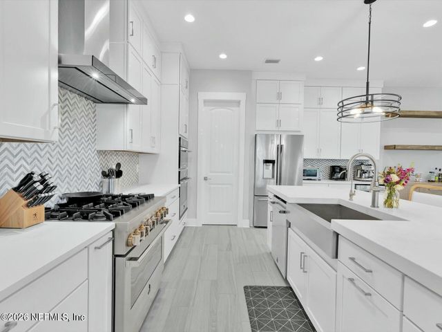 32 AWLLEAF Court, St. Augustine, FL 32095