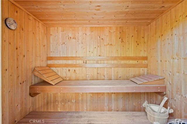 18200 Vintage, Northridge, CA 91325