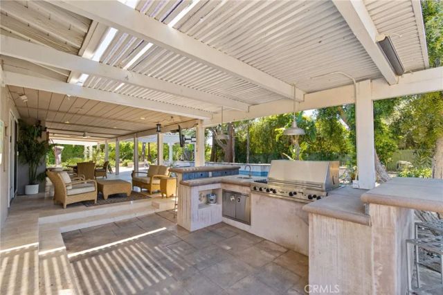 18200 Vintage, Northridge, CA 91325