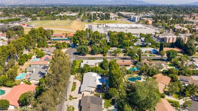 18200 Vintage, Northridge, CA 91325