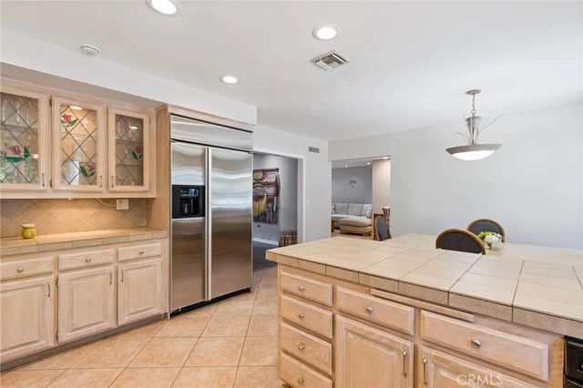 18200 Vintage, Northridge, CA 91325